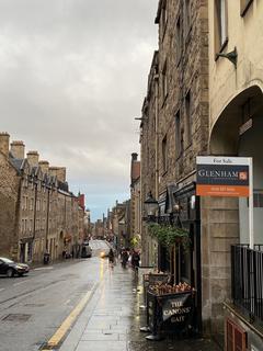 234/3 Canongate, Edinburgh, EH8 8AB