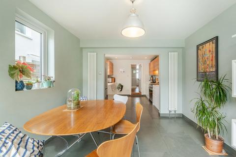 17 Worlingham Road, London, SE22 9HD