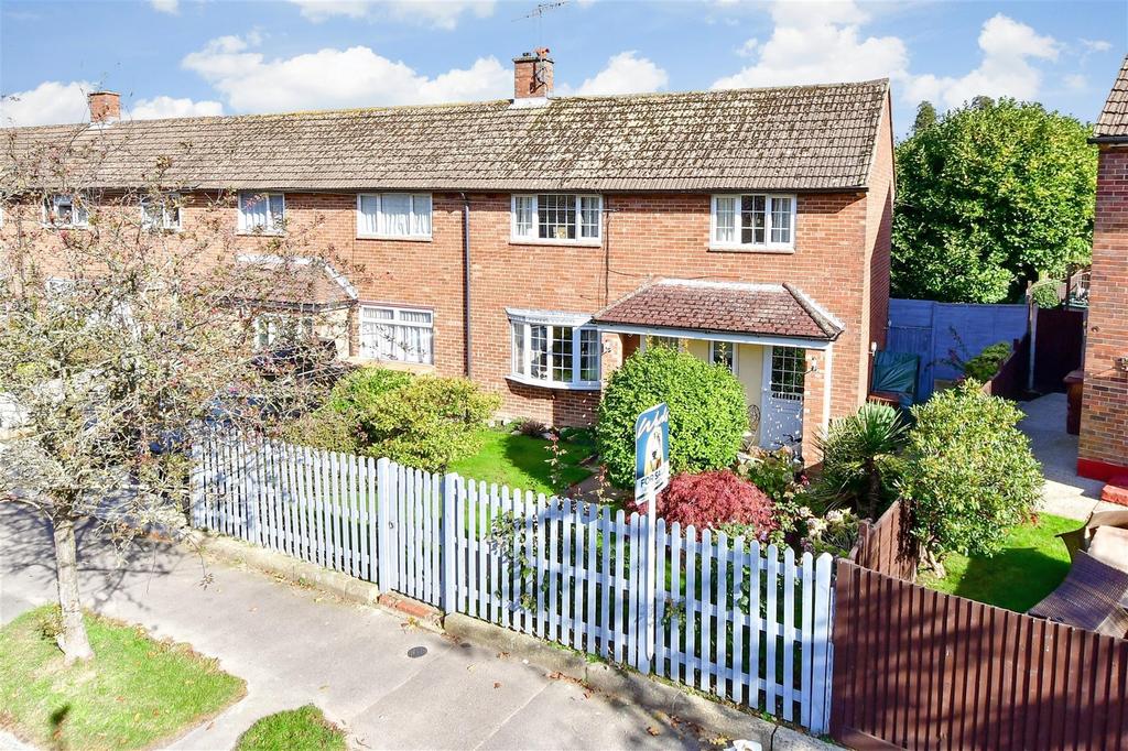 Sherwood Road, Tunbridge Wells, Kent 2 bed semidetached house £370,000
