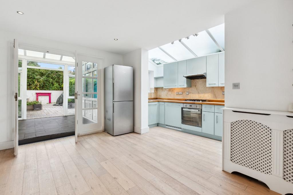 Reception/Kitchen