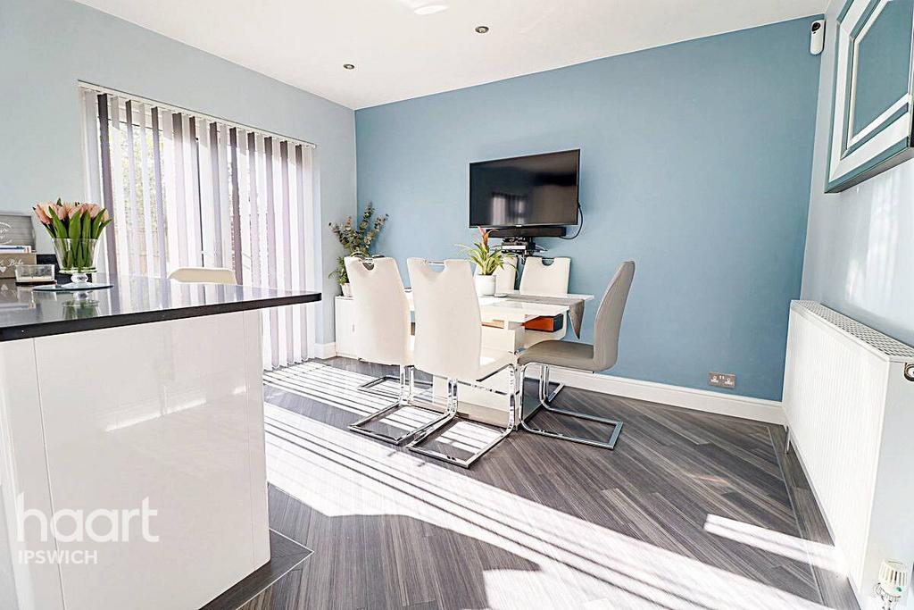 Sherrington Road, Ipswich 3 bed detached house for sale £375,000