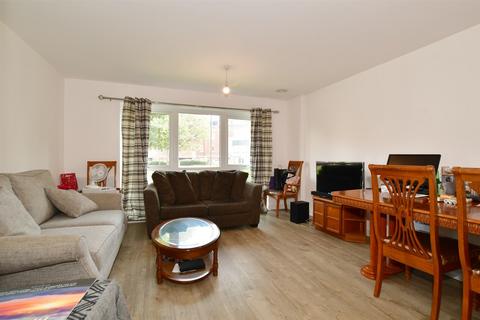1 bedroom ground floor flat for sale, Ifield Road, West Green, Crawley, West Sussex