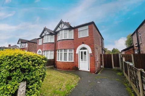 3 bedroom semi-detached house to rent, Crofton Avenue, Timperley, Altrincham, WA15