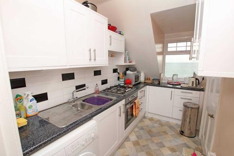 2 bedroom flat for sale, South Cliff, Eastbourne, BN20 7AF