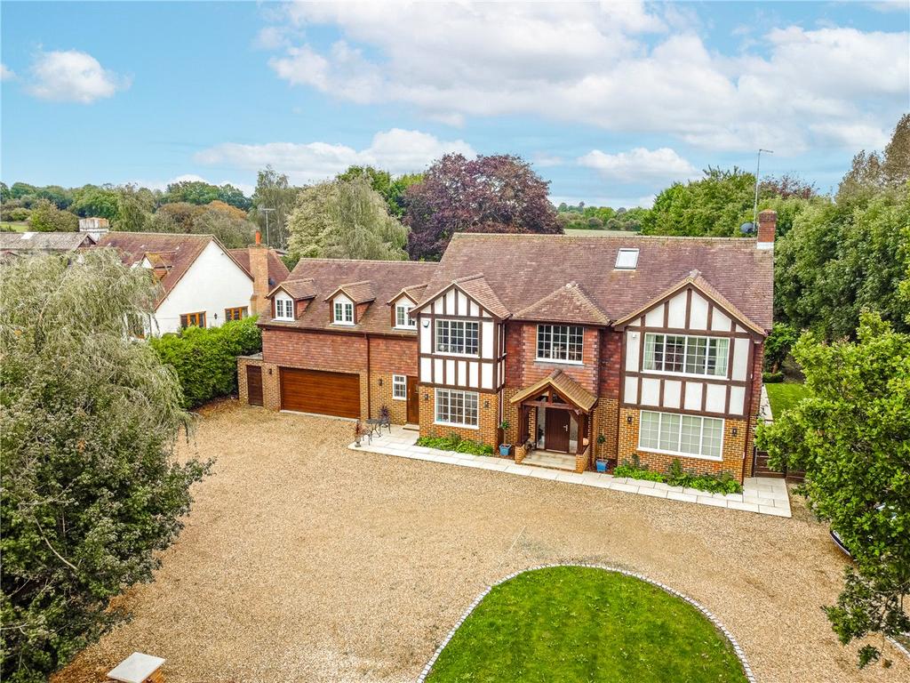 Rabley Heath Road, Welwyn, Hertfordshire 5 bed equestrian property for