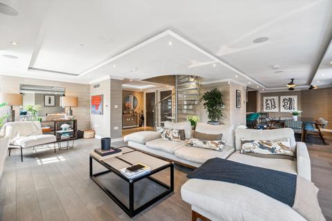 3 bedroom apartment to rent, New Cavendish Street, London, W1W