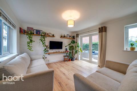 58 Falklands Road, Burnham-on-crouch, CM0 8SN
