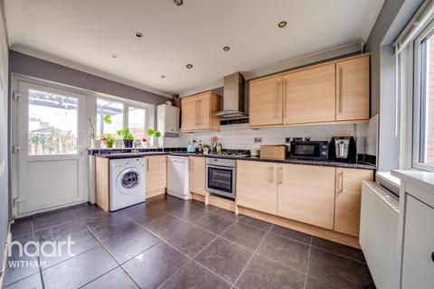 58 Falklands Road, Burnham-on-crouch, CM0 8SN