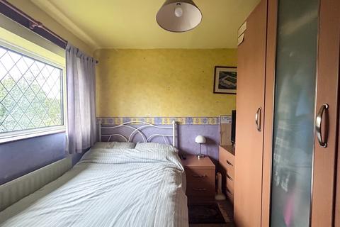 3 bedroom semi-detached house for sale, Vicarage Crescent, DN15