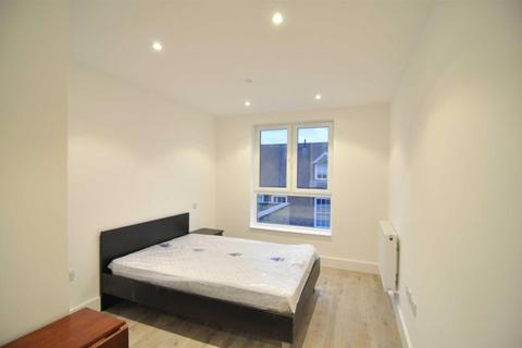 Studio to rent, Luminaire Apartments, Kilburn High Road, London, NW6