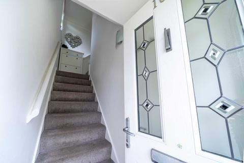 102a Tudor Drive, Morden, SM4 4PF