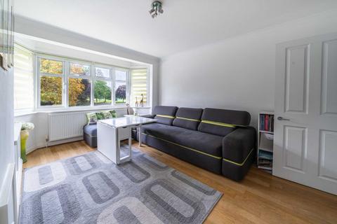 102a Tudor Drive, Morden, SM4 4PF