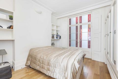 1 bedroom flat for sale, Richmond Avenue, London
