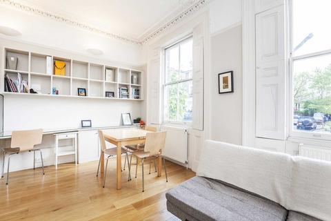 1 bedroom flat for sale, Richmond Avenue, London, N1