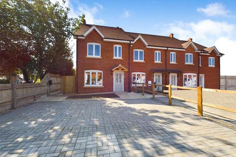 4 bedroom end of terrace house to rent - Horseshoe Road, Pangbourne, Reading, Berkshire, RG8