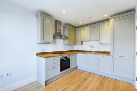4 bedroom end of terrace house to rent, Horseshoe Road, Pangbourne, Reading, Berkshire, RG8