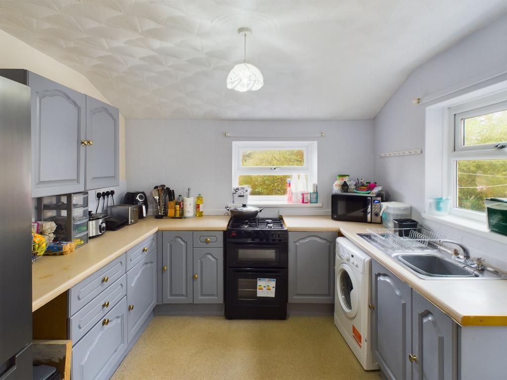 Harcourt Street, Ebbw Vale, NP23 3 bed terraced house for sale £120,000