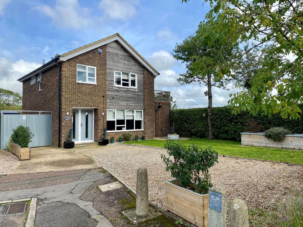 East Leys Court, Moulton, Northampton NN3 7TX 4 bed detached house for
