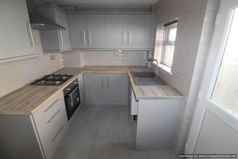 2 bedroom end of terrace house to rent, Meadow Lane, ELLESMERE PORT CH65