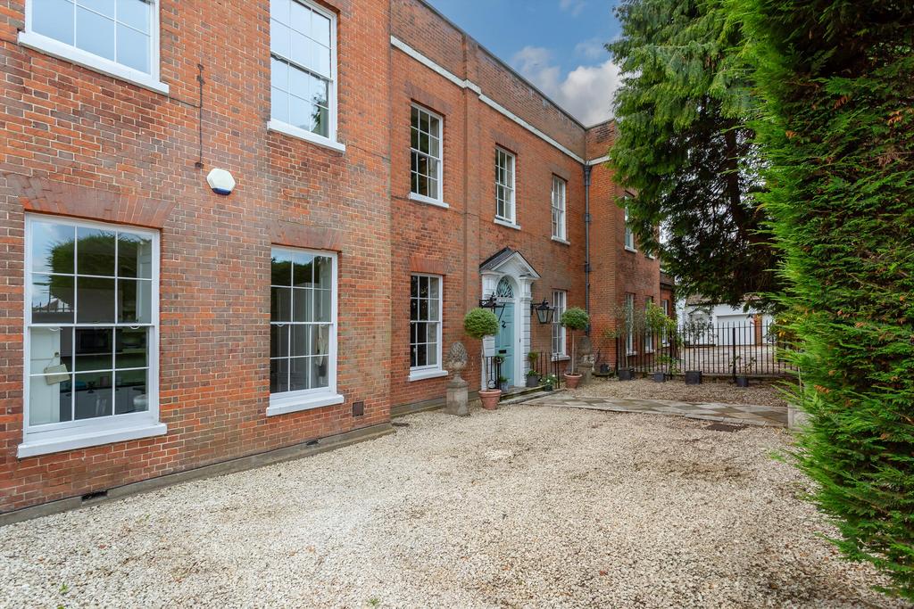 Dorking Road, Epsom, Surrey, KT18 4 bed terraced house for sale £2,250,000