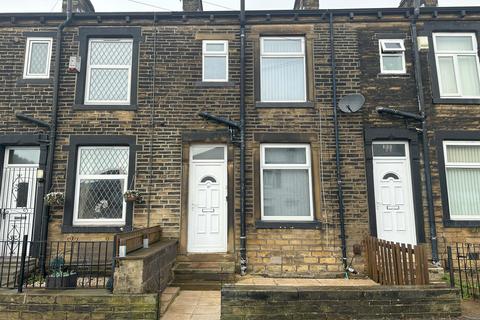 2 bedroom terraced house to rent, Woodhall Avenue, Bradford, West Yorkshire, BD3