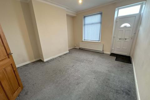 2 bedroom terraced house to rent, Woodhall Avenue, Bradford, West Yorkshire, BD3