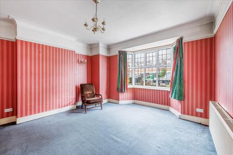 1 Swyncombe Avenue, London, W5 4DR