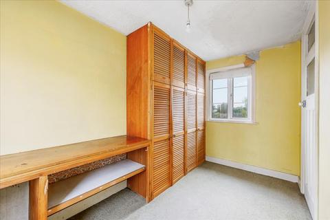 1 Swyncombe Avenue, London, W5 4DR