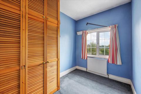 1 Swyncombe Avenue, London, W5 4DR