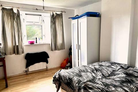3 bedroom end of terrace house for sale, Duncroft , Windsor