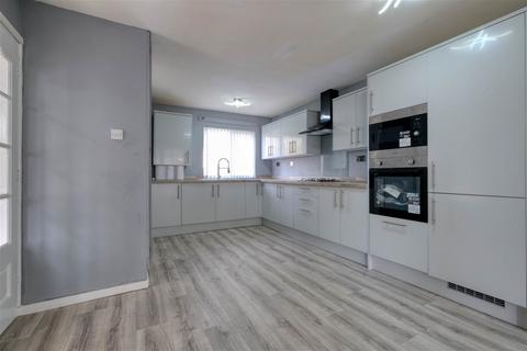 44 Belbroughton Close, Lodge Park, Redditch, B98 7NH