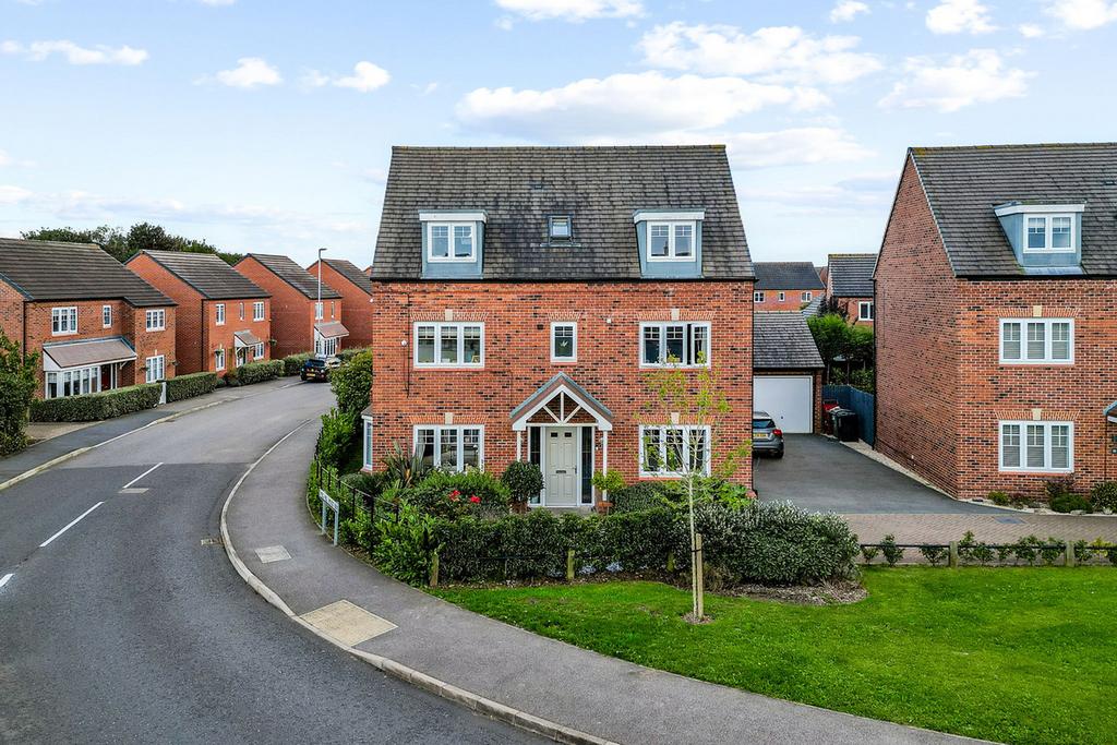 Ibstock LE67 5 bed detached house for sale £450,000