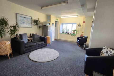 Office to rent, Wallingford