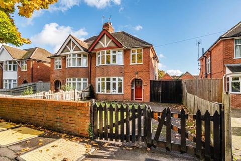 4 bedroom semi-detached house to rent, Northumberland,  Avenue,  RG2