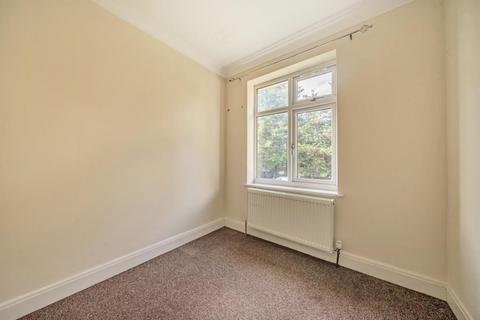 4 bedroom semi-detached house to rent, Northumberland,  Avenue,  RG2