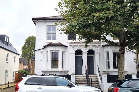 2 bedroom flat to rent, Lordship Lane, London, SE22