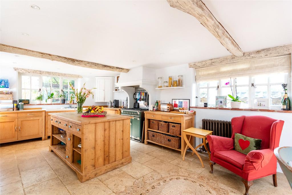 Kitchen/Dining