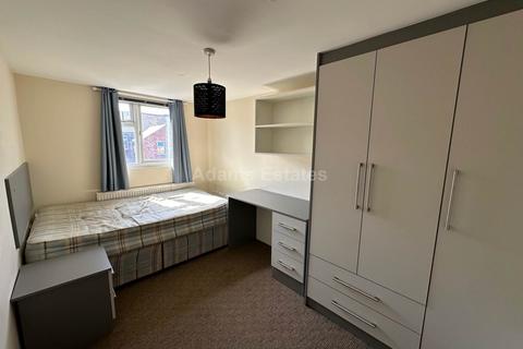 undefined, Pitcroft Avenue, Reading