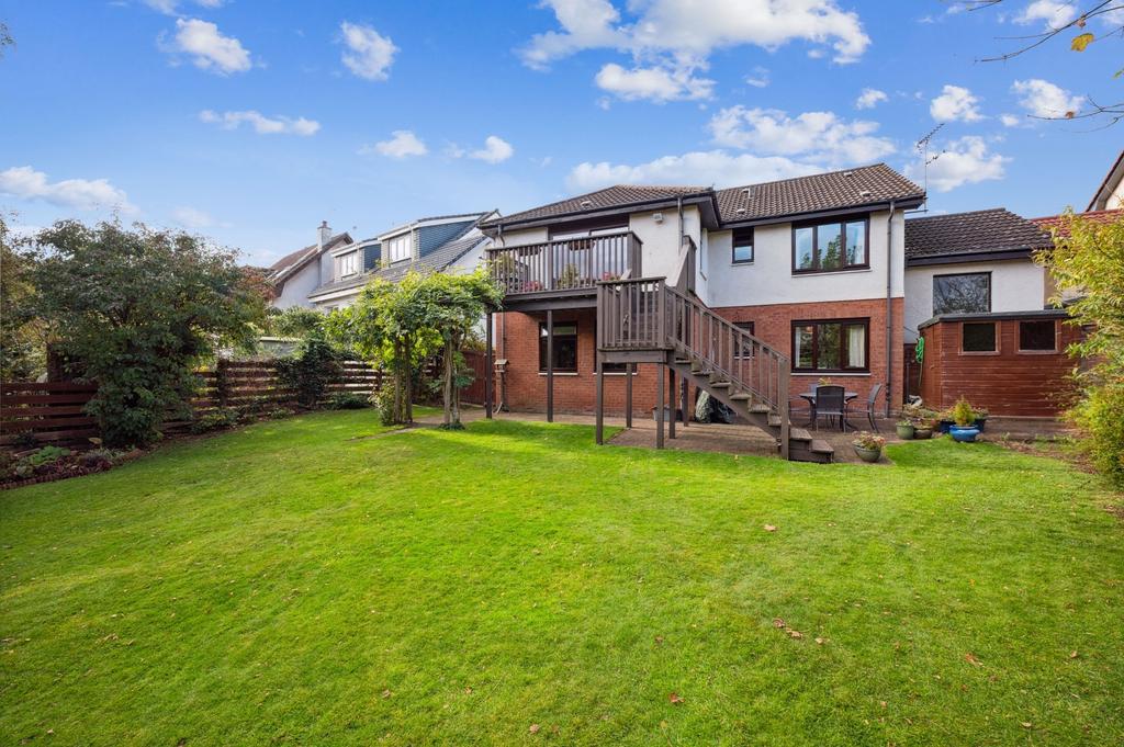 Castlehill Loan, Kippen, Stirlingshire, FK8 3DZ 4 bed detached house