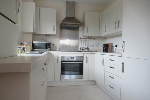 2 bedroom flat to rent, Jellicoe Drive, Sarisbury Green