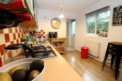 1 bedroom flat to rent, Gillispie Road, London