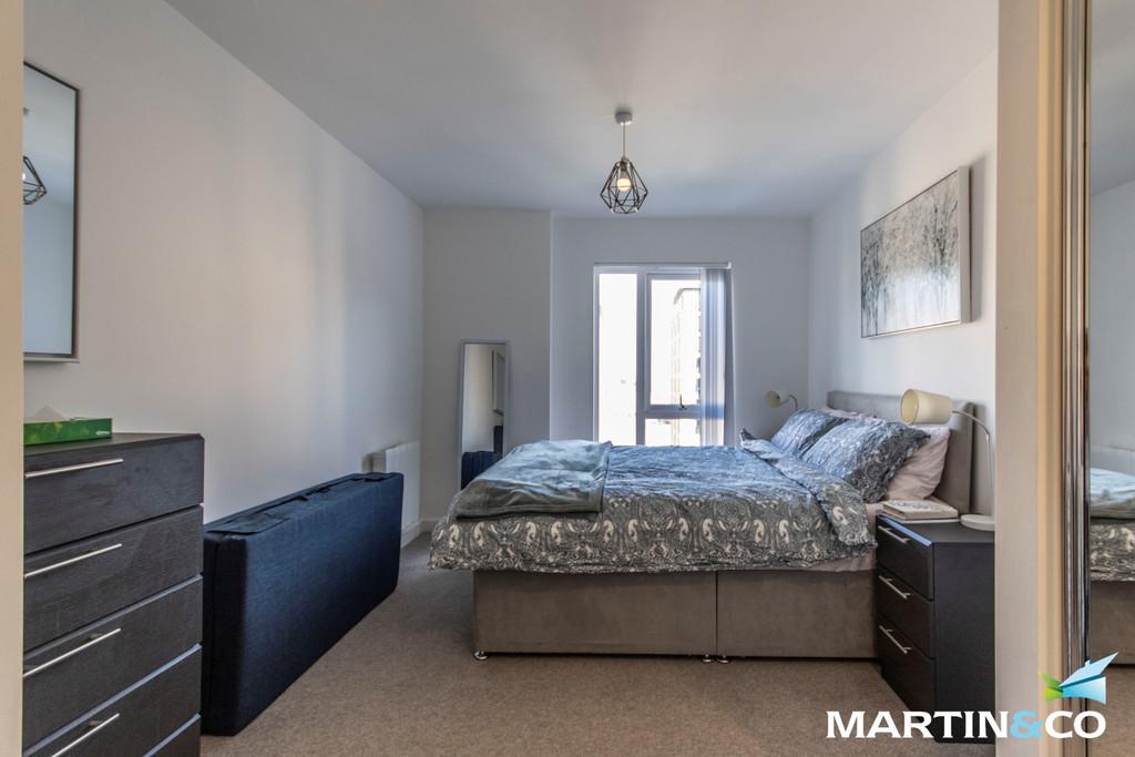 Apartment in Birmingham, West Midlands - More