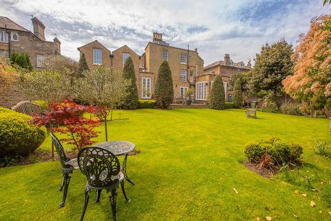 7 bedroom detached house for sale - Upper Richmond Road, London SW15