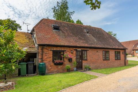 2 bedroom cottage to rent, Bramdean, Alresford