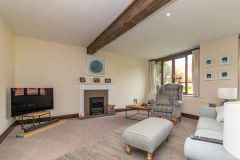 2 bedroom cottage to rent, Bramdean, Alresford