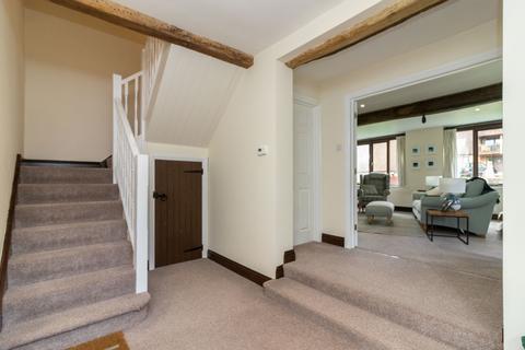 2 bedroom cottage to rent, Bramdean, Alresford