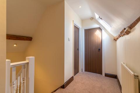 2 bedroom cottage to rent, Bramdean, Alresford