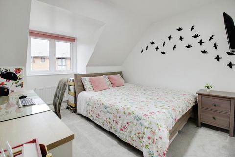 46 Pasteur Drive, Swindon, SN1 4GL