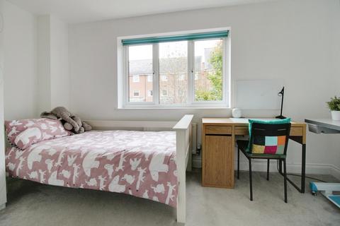 46 Pasteur Drive, Swindon, SN1 4GL