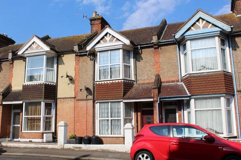 3 bedroom terraced house to rent, Silverlands Road, St Leonards-on-Sea